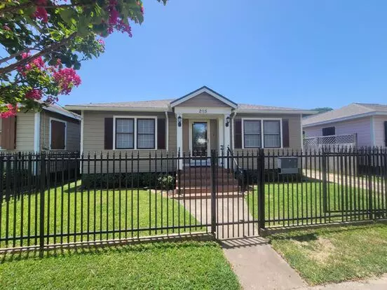Single Family 1300+ Square Foot East End Home Apartment for rent in Galveston, TX Single Family 1300+ Square Foot East End Home Apartment for rent in Galveston, TX