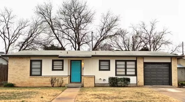Great 3/2/1 With Two Living Areas Apartment for rent in Lubbock, TX Great 3/2/1 With Two Living Areas Apartment for rent in Lubbock, TX