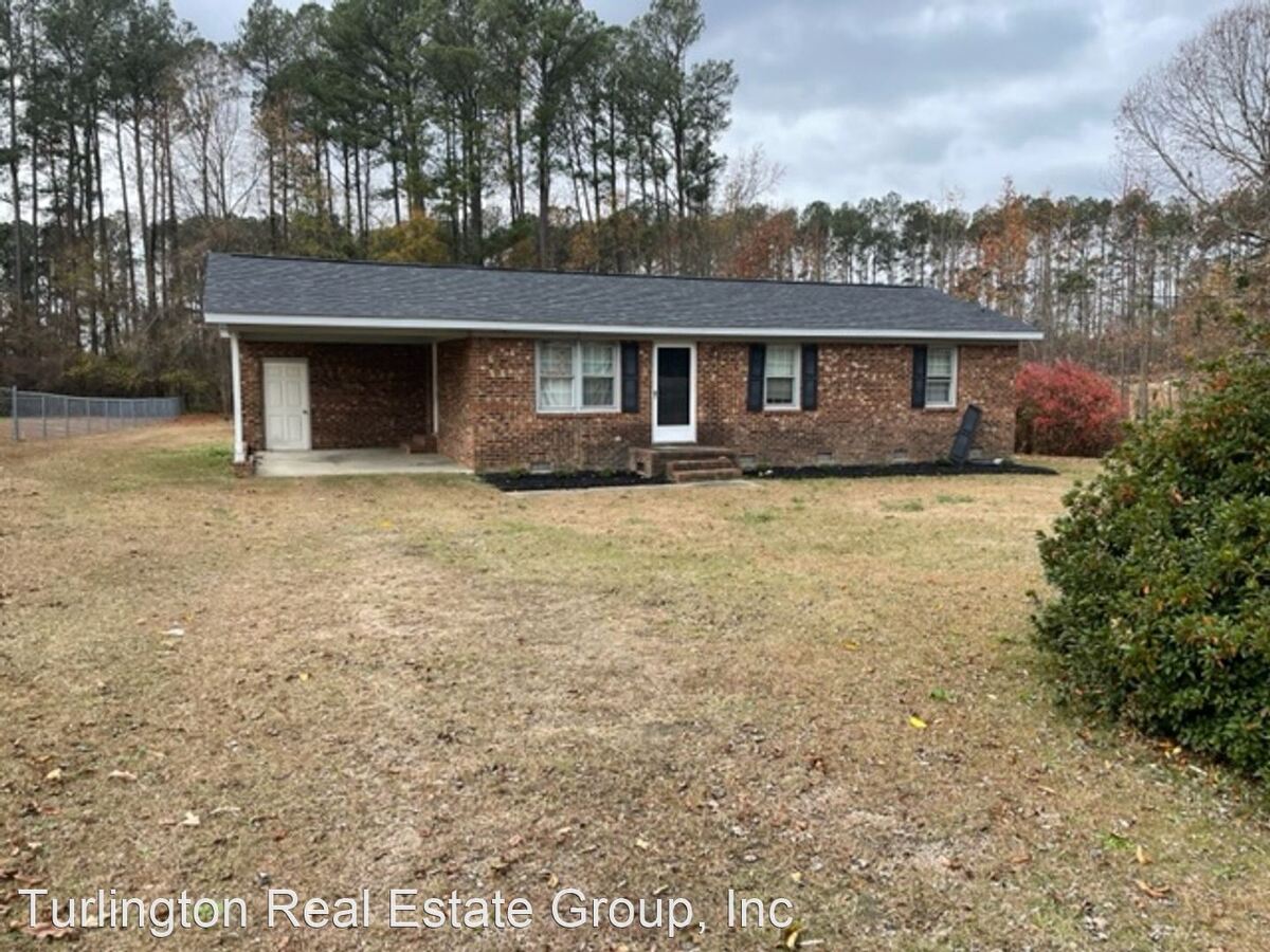 1202 NC 55 E Coats, NC House for Rent Rentable