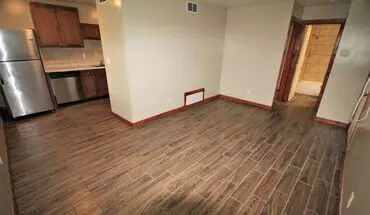 3 of 30 453-455 E 16th Ave Apartment for rent in Columbus, OH