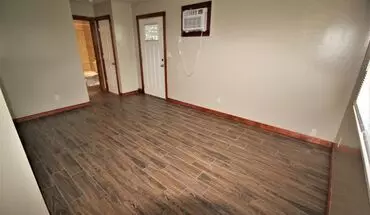4 of 30 453-455 E 16th Ave Apartment for rent in Columbus, OH