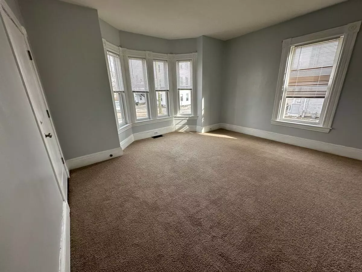 106 Notre Dame Ave Apartment for rent in West Manchester, NH