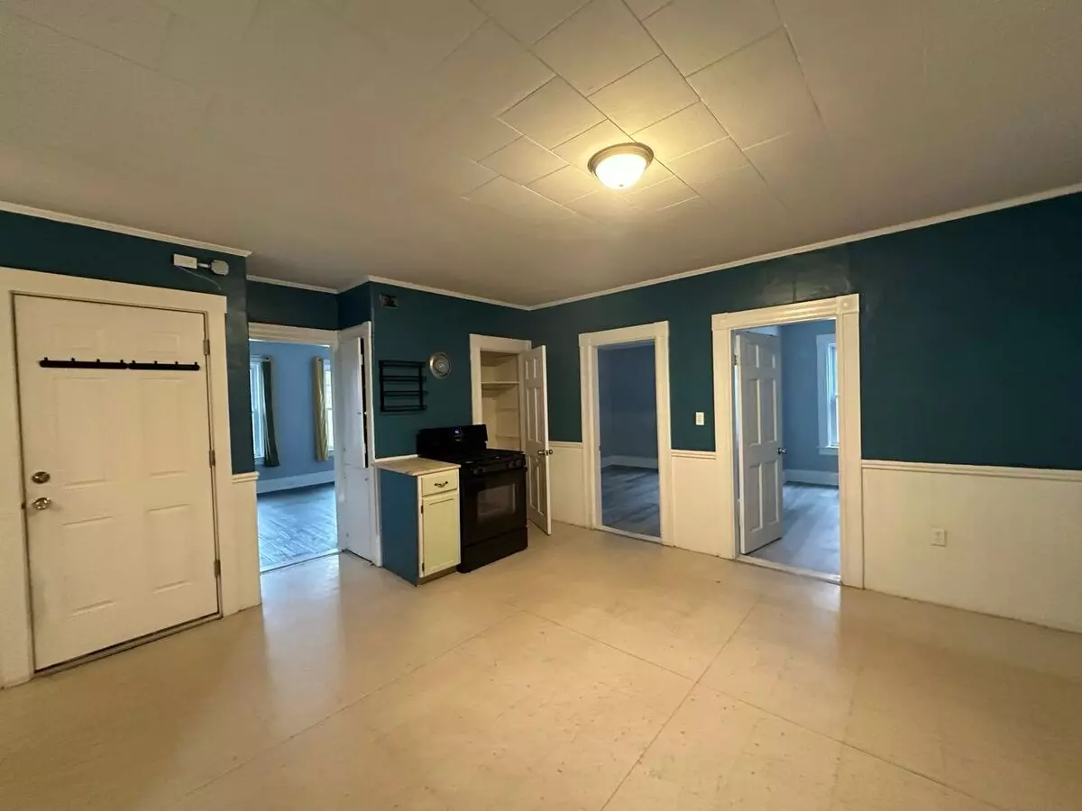 408 Rimmon St Apartment for rent in West Manchester, NH