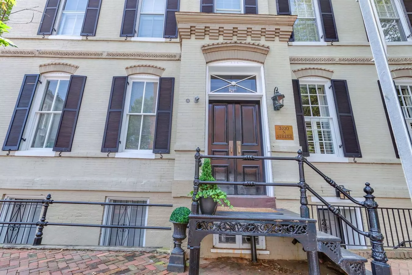 Charming And Light-filled Garden Condo In The Heart Of Georgetown! Apartment for rent in Washington, DC