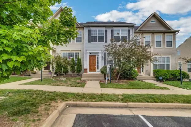 3 Bed, 3.5 Bath In Rippon Landing With A View! Apartment for rent in Woodbridge, VA