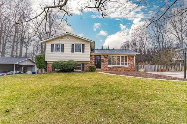 Beautiful 3 Bedroom Home In Fairfax! Apartment for rent in Fairfax, VA