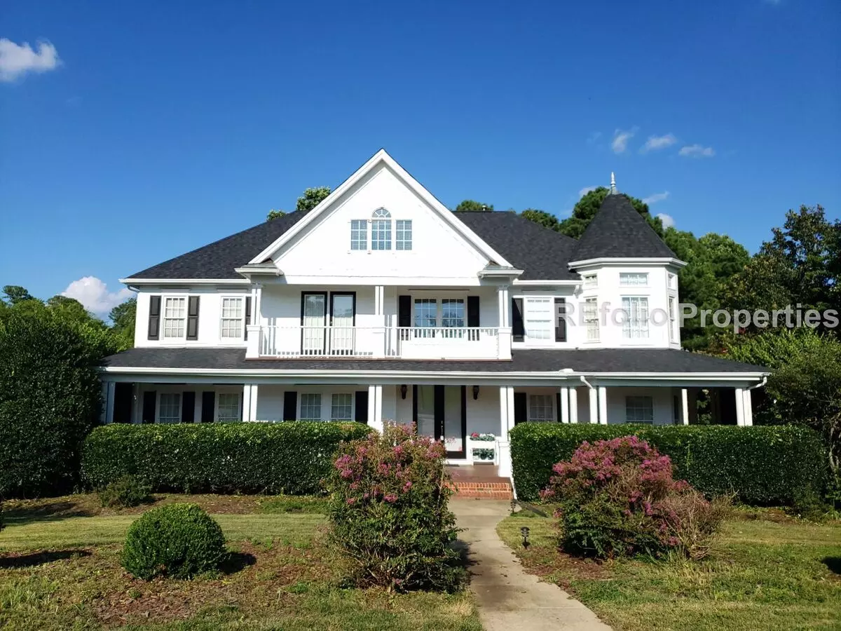 Stunning 6 Bedroom Home W/ Private Backyard In Preston Village, Cary, Available Aug 10! House for rent in Cary, NC
