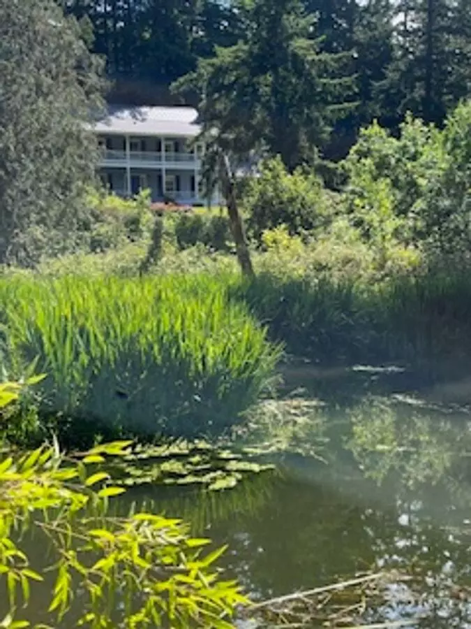 Exceptional Property! Walking Trails, Pond, Creek, Must See House for rent in Oregon City, OR