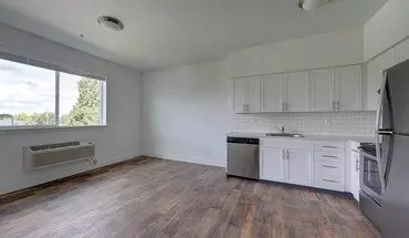 2 of 9 5511 NE 17th Ave Apartment for rent in Portland, OR