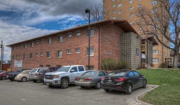 Slips At Blackstone Apartment for rent in Omaha, NE