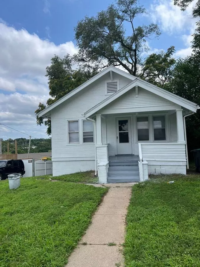Updated 1 Bed 1 Bath With Walk Out Basement House for rent in Omaha, NE