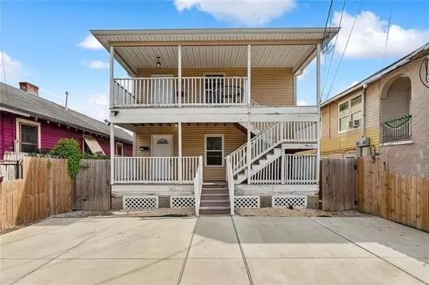 1713-15 Pauline St Apartment for rent in New Orleans, LA