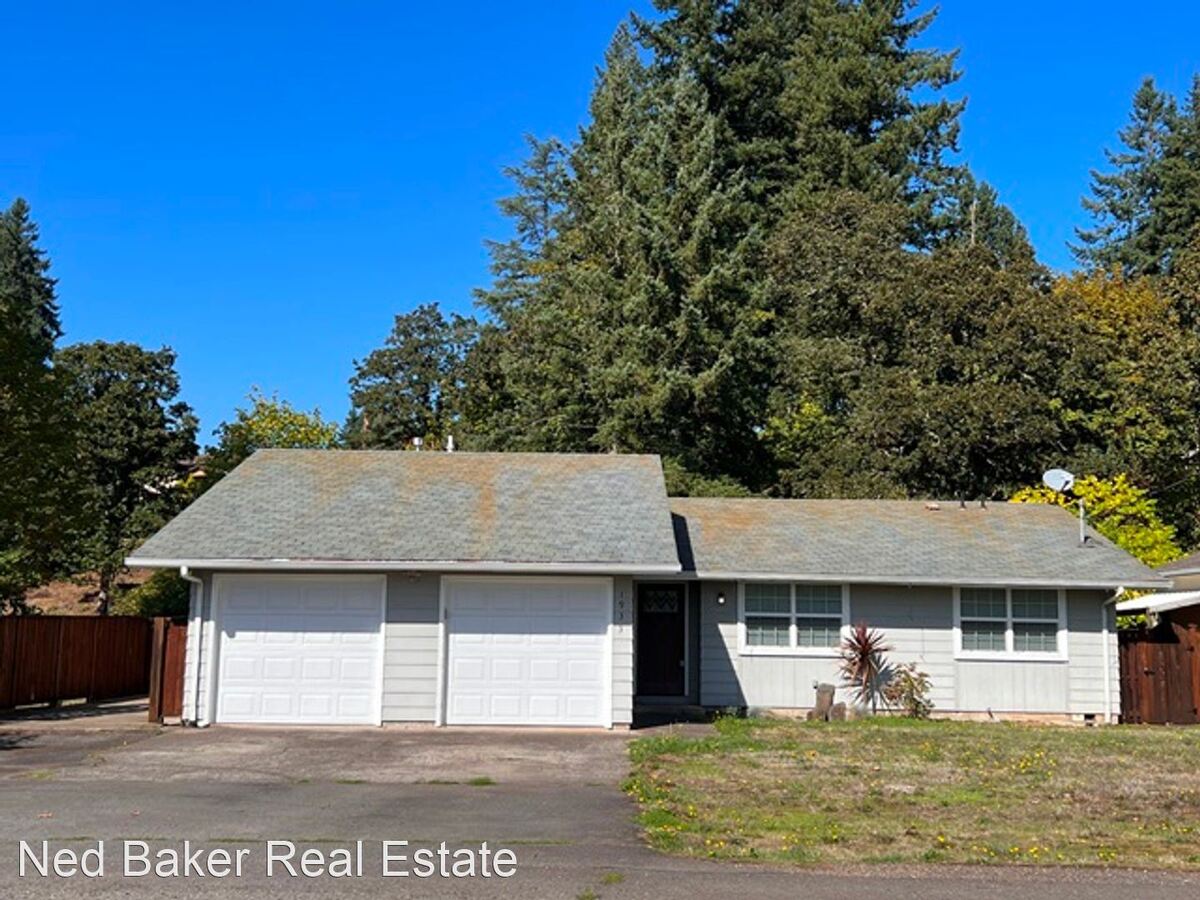 1933 E Santiam St Stayton, OR House for Rent Rentable