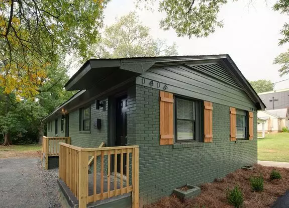 Adorable Two Bedroom Duplex In Noda! Apartment for rent in Charlotte, NC