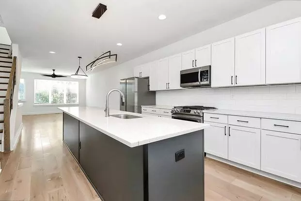 Stunning 3 Bedroom Townhome Near Uptown Charlotte! Apartment for rent in Charlotte, NC Stunning 3 Bedroom Townhome Near Uptown Charlotte! Apartment for rent in Charlotte, NC