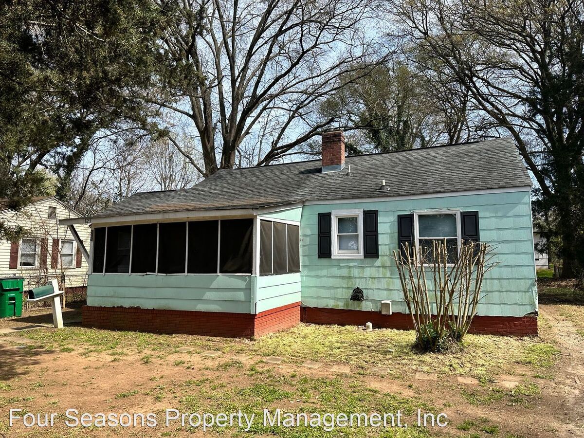 823 Seldon Dr Charlotte, NC House for Rent Rentable