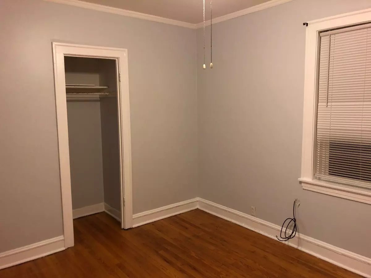 2900-04 N. Laramie Ave. 5200-06 W George St Apartment for rent in Chicago, IL