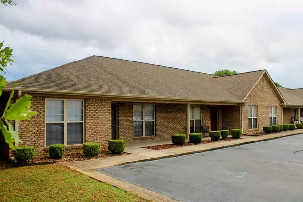 Dogwood Court Apartment for rent in Tuscumbia, AL Dogwood Court Apartment for rent in Tuscumbia, AL