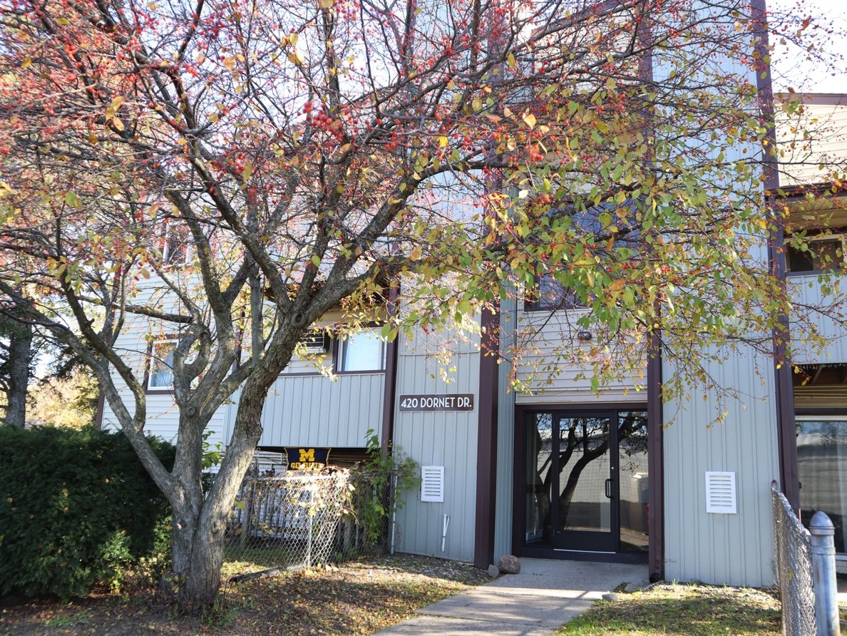 Delta Park Apartments 400 Dr Lansing, MI Rentable