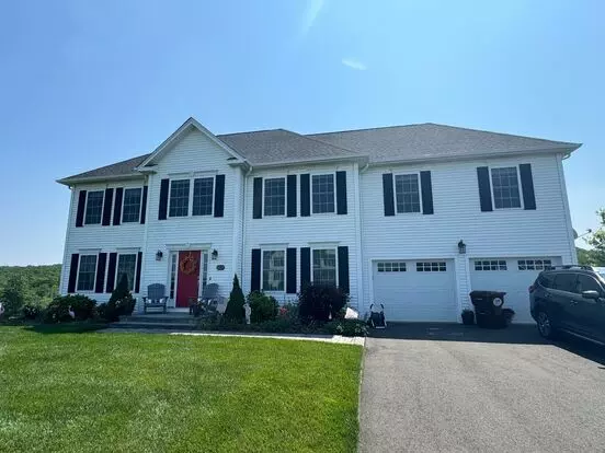 Beautiful 4 Bedroom Colonial Apartment for rent in Guilford, CT