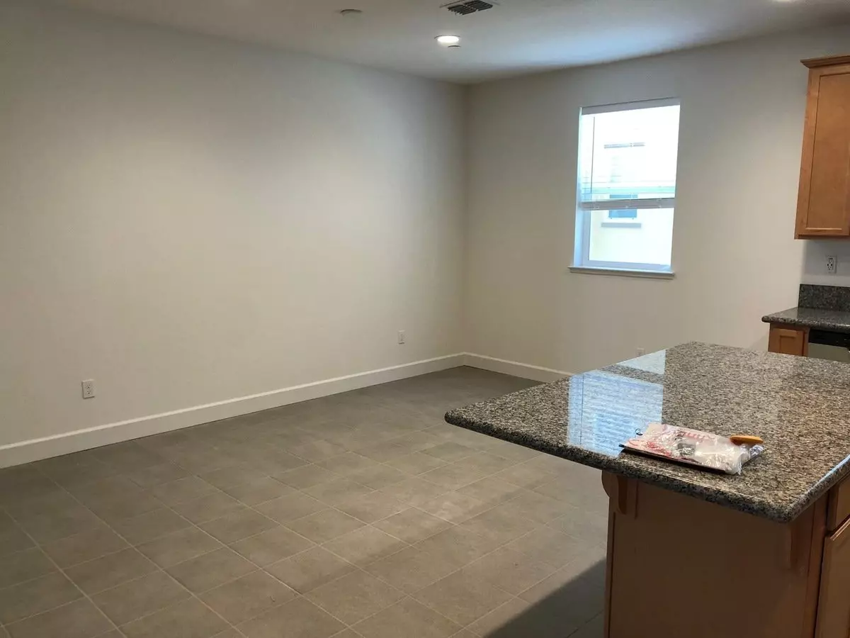 Tri-level Townhome With 2 Car Attached Garage In Blossom Hill House for rent in San Jose, CA