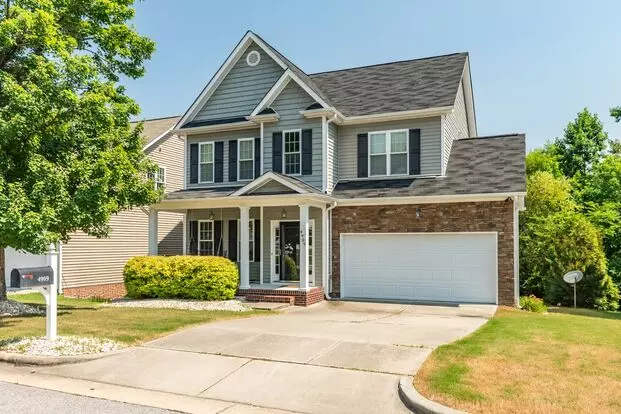 Application Pending! Charming 4-bedroom, 2.5-bath Two-story Home With Fenced Yard & Fireplace Apartment for rent in Raleigh, NC