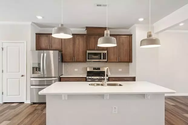 Location!! Modern Townhome In Sought-after Wake Co Location Apartment for rent in Durham, NC