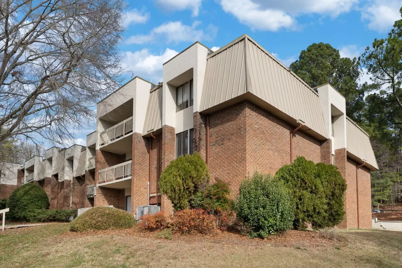 Come Home To Bolinwood Condominiums - Available Early July! Apartment for rent in Chapel Hill, NC