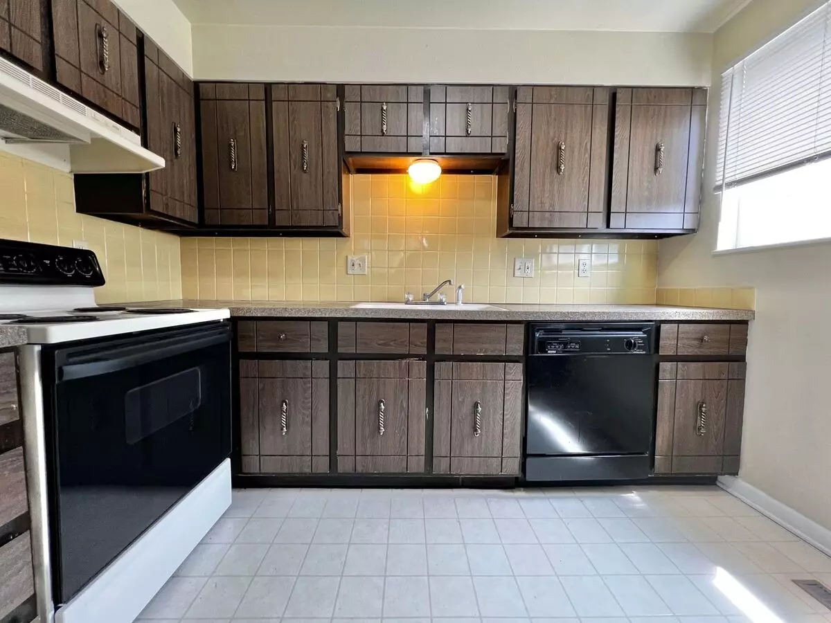 **charming 2-bedroom Downstairs Unit In Prime Fort Collins Location** House for rent in Fort Collins, CO