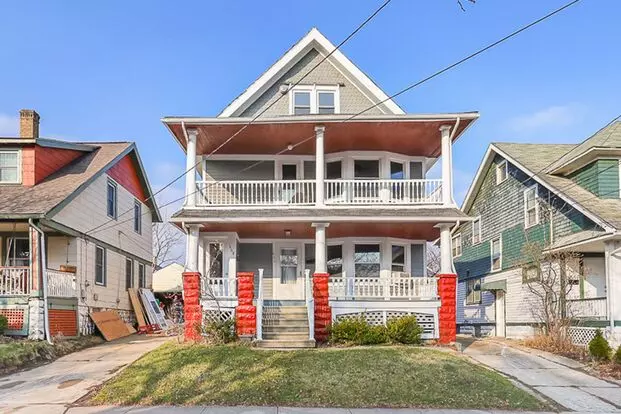 1466 Hopkins Ave Apartment for rent in Lakewood, OH