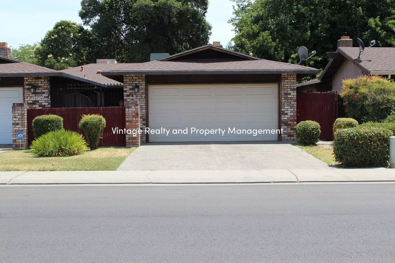 Updated 2 Bedroom Duplex Ready To Go!!! House for rent in Stockton, CA