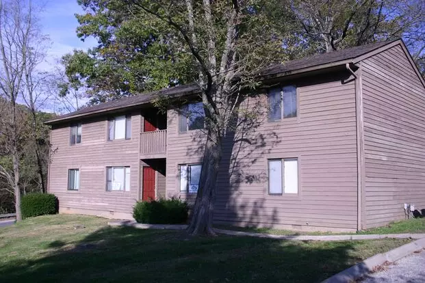 6th St. Apartments - Park Place Apartment for rent in Bedford, IN