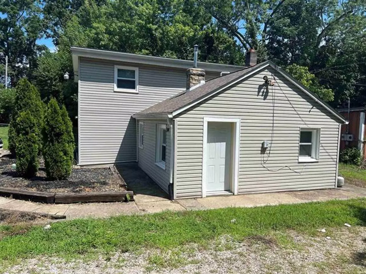 Great Location Apartment for rent in Bloomington, IN
