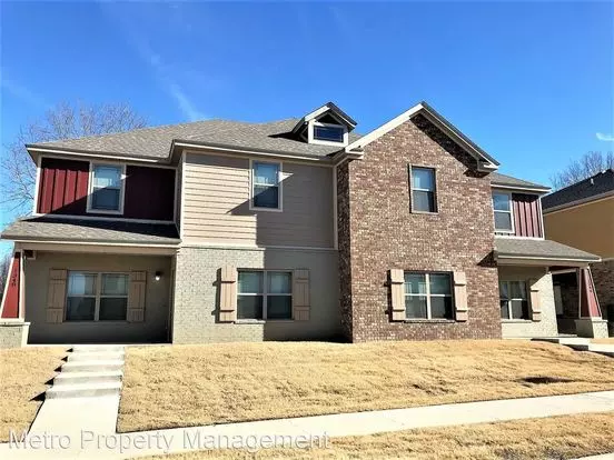 Ruby Realty Llc - 1348 Corsica Apartment for rent in Fayetteville, AR