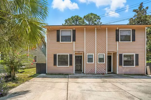 Available Now! Lovely 3 Bedroom, 2.5 Bathroom Townhome In Atlantic Beach! Apartment for rent in Atlantic Beach, FL