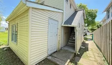 3 of 37 Freshly Renovated 1-bedroom-convenient Location Apartment for rent in Jackson, MI