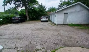 4 of 17 Elm Ave 306 N Apartment for rent in Jackson, MI