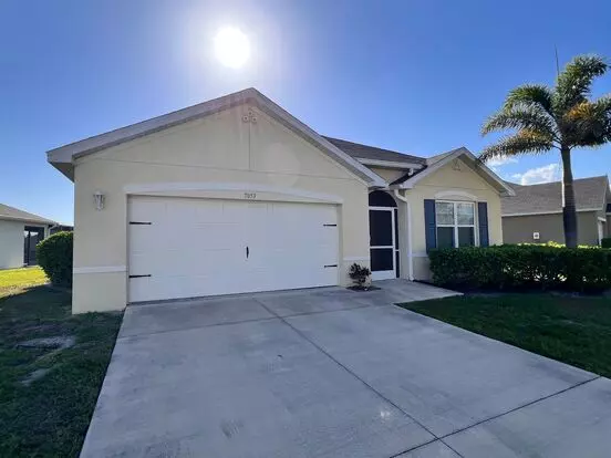 Gorgeous Sunset View From This 4 Bedroom Home In Waterford Estates! Apartment for rent in Punta Gorda, FL