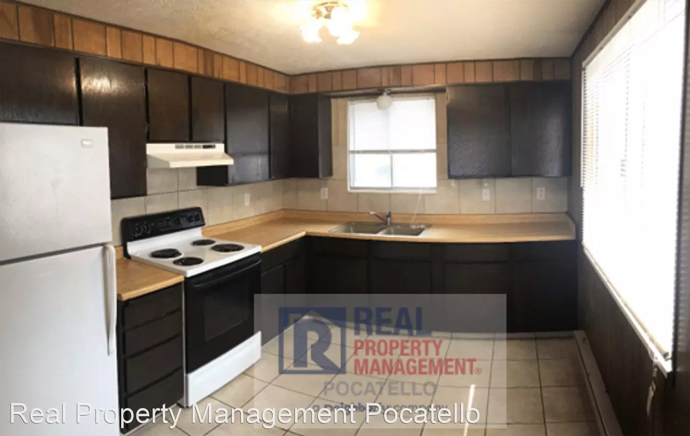 1230 S 2nd Apartment for rent in Pocatello, ID