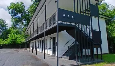 2 of 8 Beautifully Renovated 2 Bedroom Apartment - Open To Section 8 House for rent in Memphis, TN