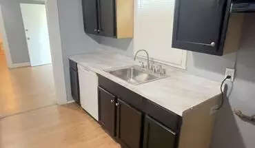 4 of 16 Charming 3 Bedroom 1 Bathroom - Open To Section 8 House for rent in Memphis, TN