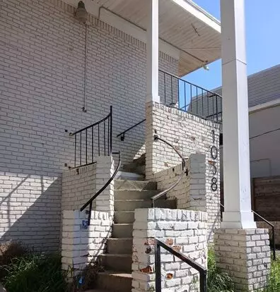 Comepletely Remolded 1 Bedroom Apartments In Vibrant Midtown - Walk To Le Bonheur! Apartment for rent in Memphis, TN