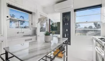 5 of 17 Beautiful 1B Upstairs Furnished Apt In Mission Hills W/ Private Balcony & Washer/dryer On Site! Apartment for rent in San Diego, CA