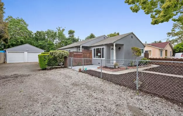 26-28 Arrowhead Ln Apartment for rent in Menlo Park, CA