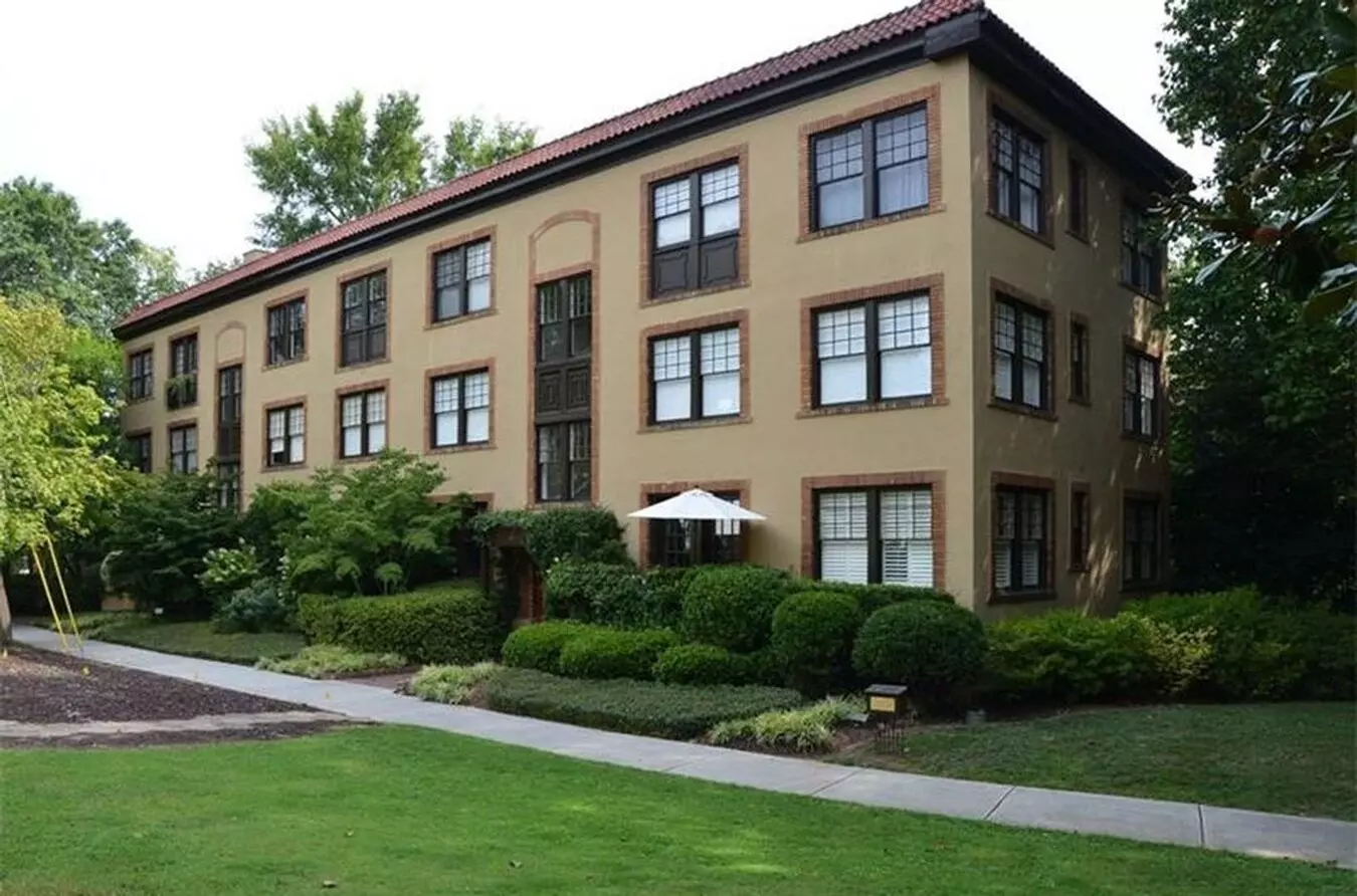 1bd/1ba Condo Across The Street From Piedmont Park! Apartment for rent in Atlanta, GA