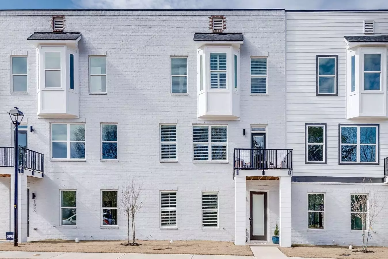 Gorgeous 3/3.5 Townhome Minutes From Downtown Decatur And Avondale Estates! House for rent in Decatur, GA