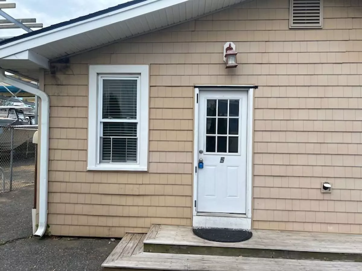 Sandy Hook Bay Apts - 24 Bay Ave, Highlands Apartment for rent in Highlands, NJ