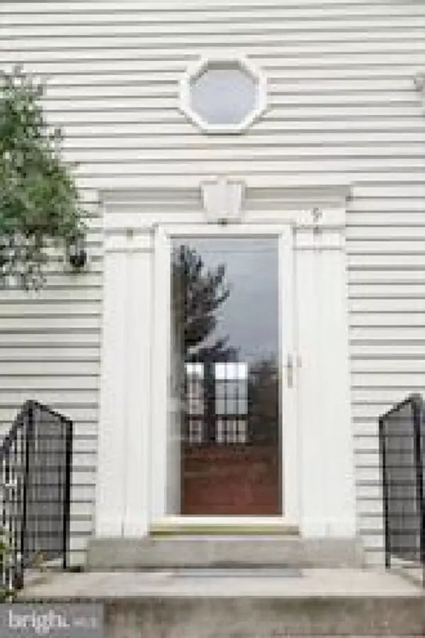 9 Polk Ct House for rent in North Potomac, MD