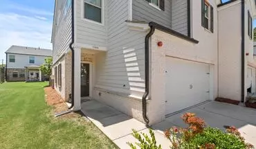 4 of 34 Gorgeous 3 Br/2.5 Ba Townhome In Marietta-end Unit! House for rent in Marietta, GA