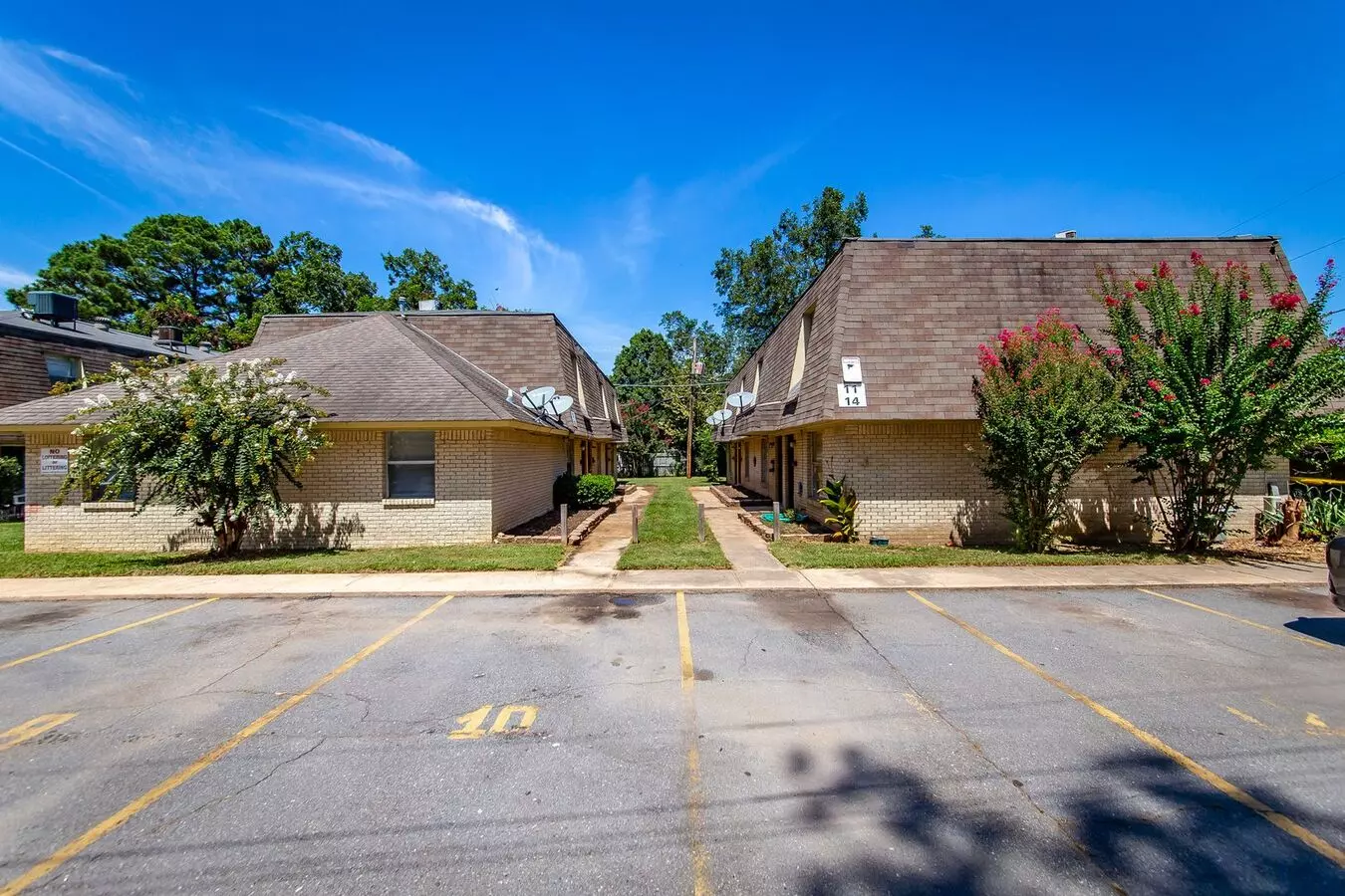 2 Bedroom Apt. In Prime Location - Newly Renovated And Pet Friendly House for rent in Lonoke, AR